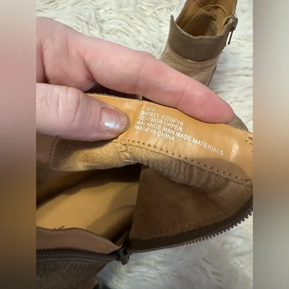 Korks Thyone Leather Ankle Booties Size 7.5 brown heeled boots - Picture 6 of 11